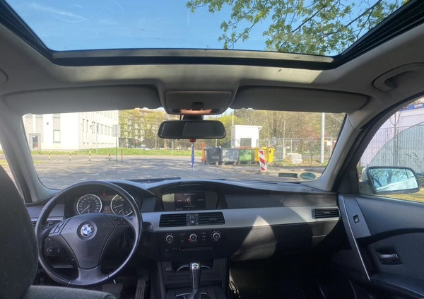 BMW Seria 5 cena 17999 przebieg: 246000, rok produkcji 2004 z Łódź małe 37